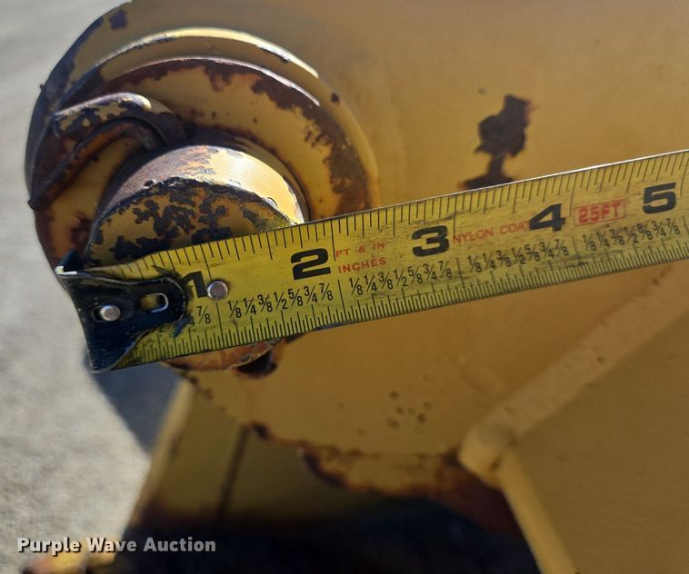 image for item LW9836 Excavator bucket