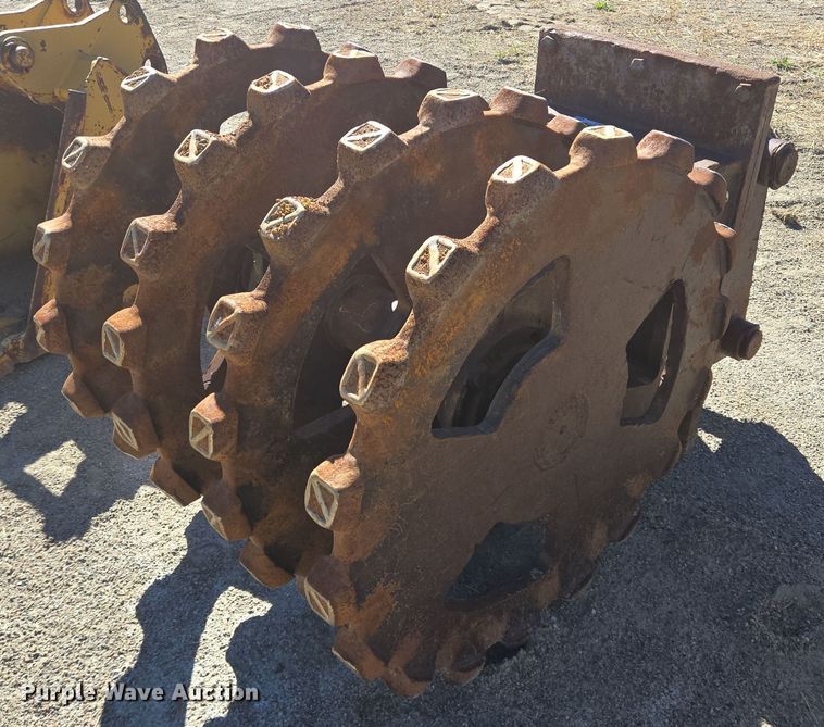 image for item LW9837 Compaction wheel