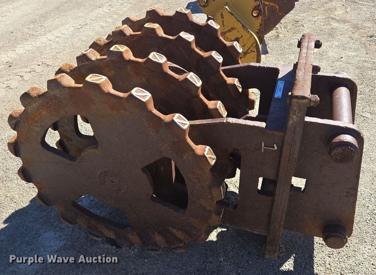 image for item LW9837 Compaction wheel
