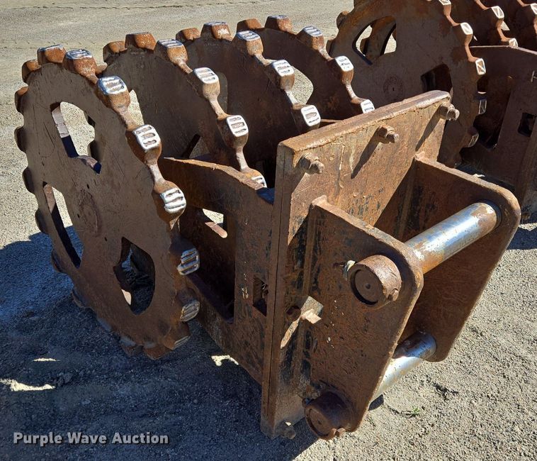 image for item LW9838 Compaction wheel