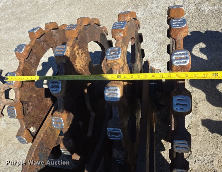 image for item LW9838 Compaction wheel