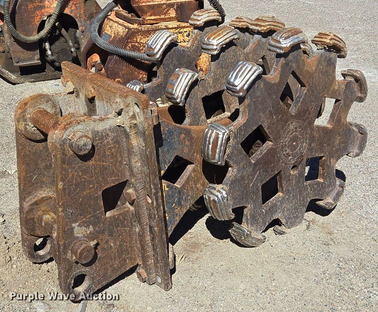 image for item LW9840 Compaction wheel