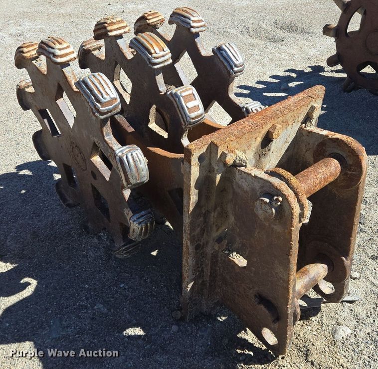 image for item LW9840 Compaction wheel