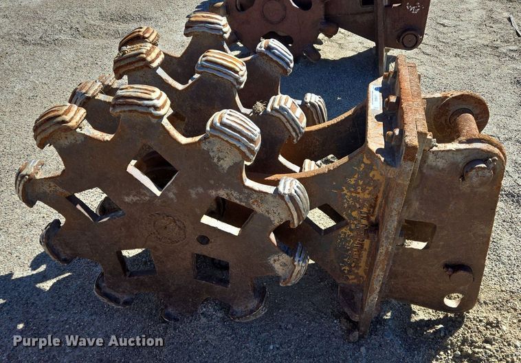 image for item LW9840 Compaction wheel