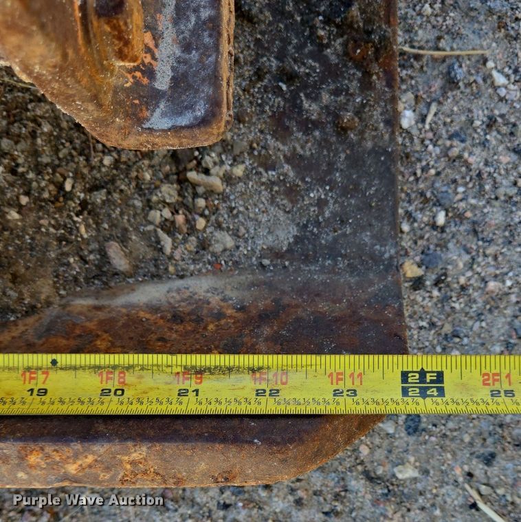 image for item LW9841 Plate compactor