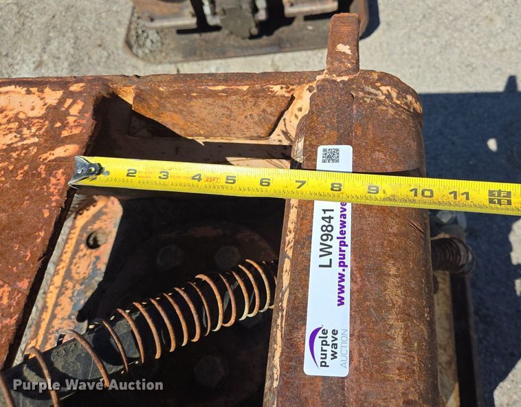 image for item LW9841 Plate compactor