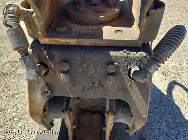 image for item LW9842 NPK plate compactor