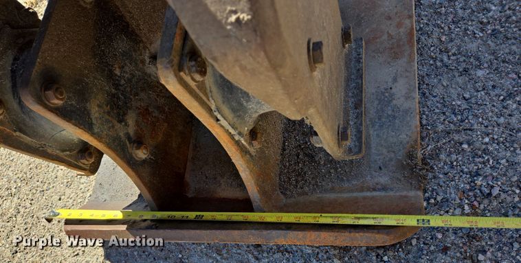 image for item LW9842 NPK plate compactor