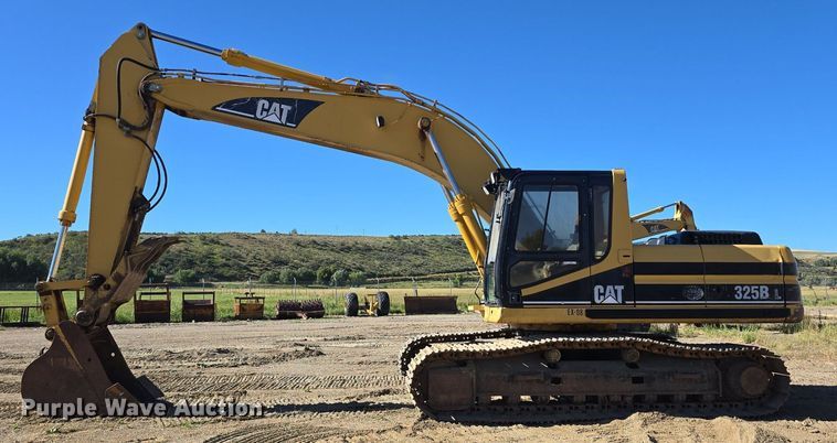 image for item LW9846 1997 Caterpillar 325B L excavator