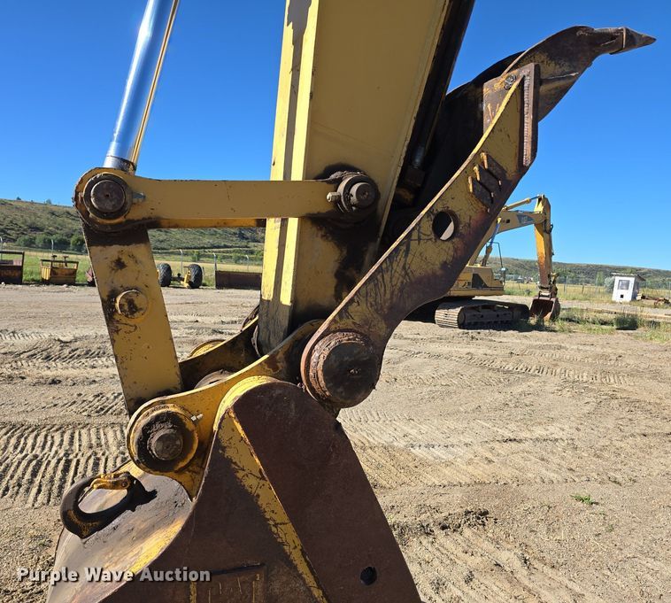 image for item LW9846 1997 Caterpillar 325B L excavator