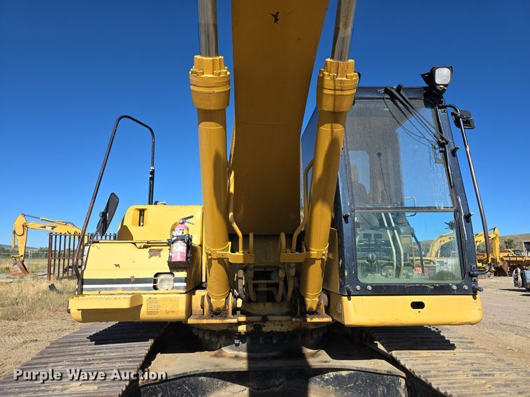 image for item LW9846 1997 Caterpillar 325B L excavator