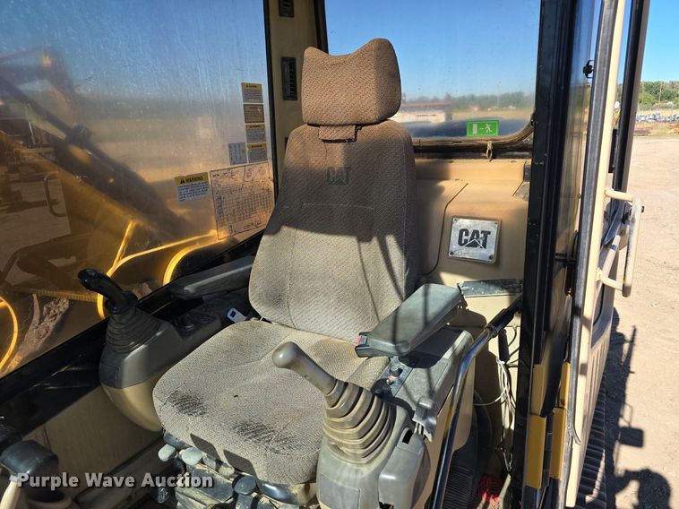 image for item LW9846 1997 Caterpillar 325B L excavator