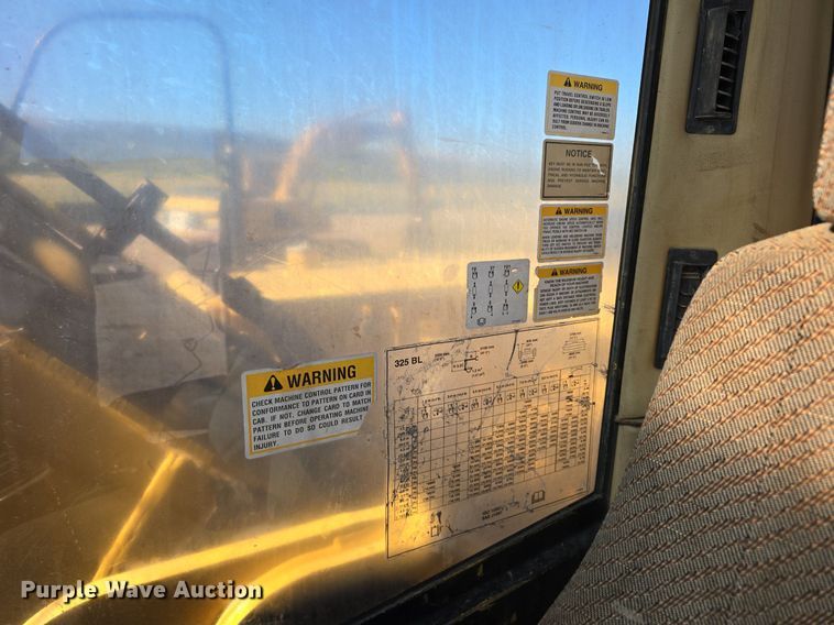 image for item LW9846 1997 Caterpillar 325B L excavator