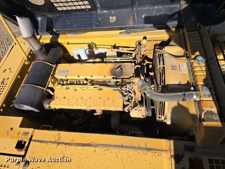 image for item LW9846 1997 Caterpillar 325B L excavator