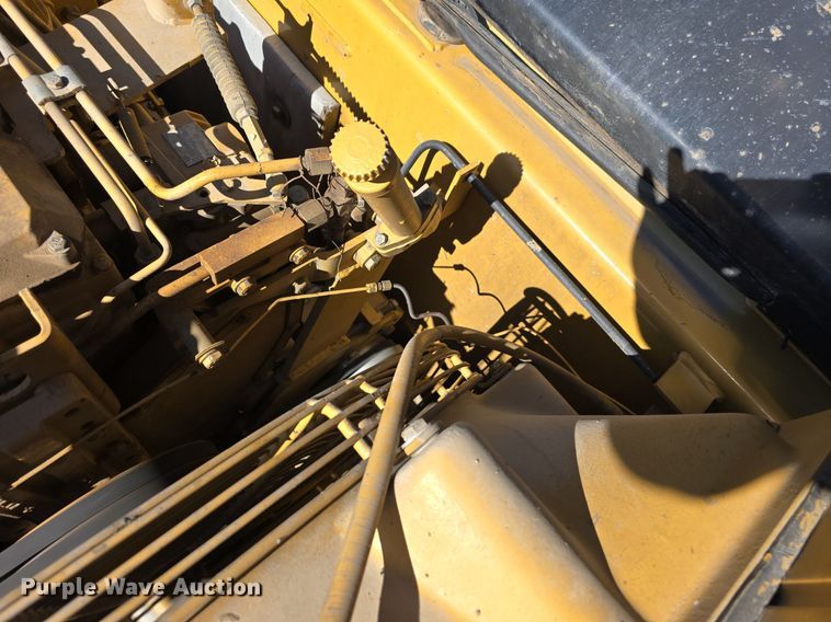 image for item LW9846 1997 Caterpillar 325B L excavator