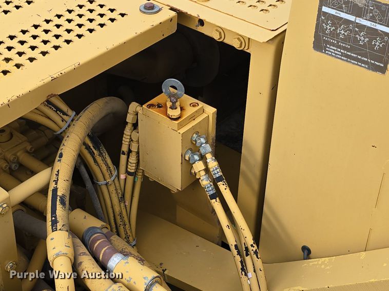 image for item LW9846 1997 Caterpillar 325B L excavator