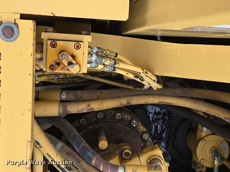 image for item LW9846 1997 Caterpillar 325B L excavator