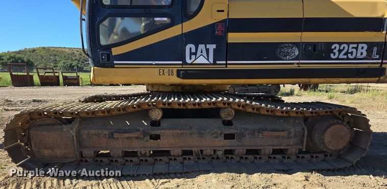 image for item LW9846 1997 Caterpillar 325B L excavator