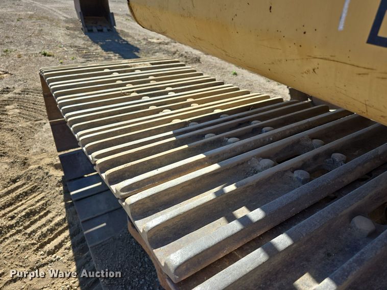 image for item LW9846 1997 Caterpillar 325B L excavator