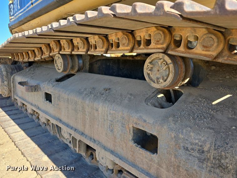 image for item LW9846 1997 Caterpillar 325B L excavator