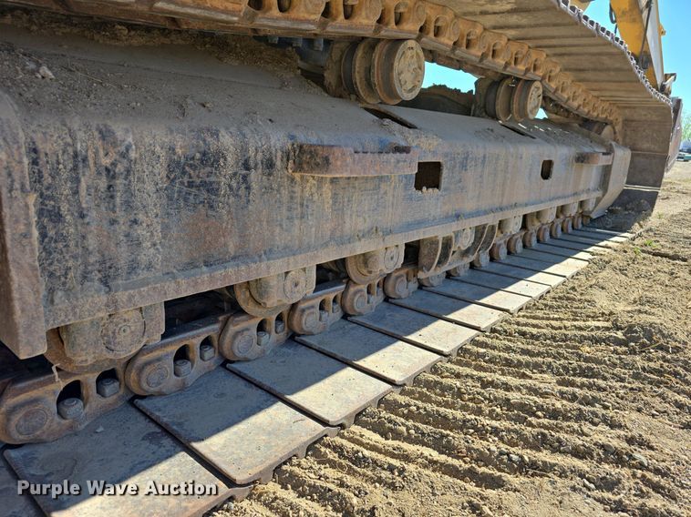 image for item LW9846 1997 Caterpillar 325B L excavator