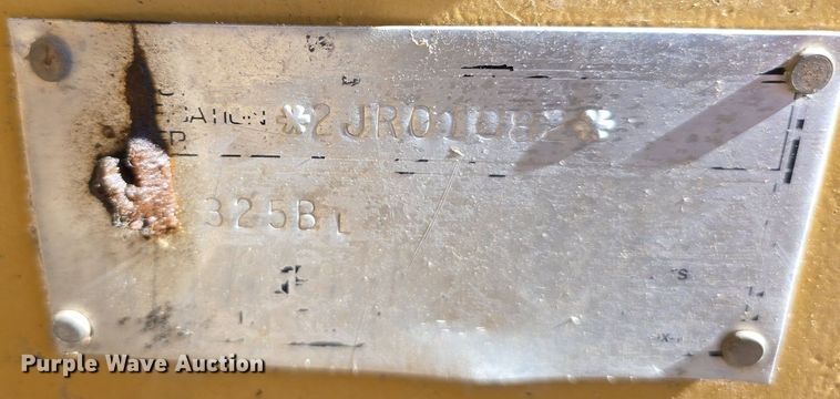 image for item LW9846 1997 Caterpillar 325B L excavator