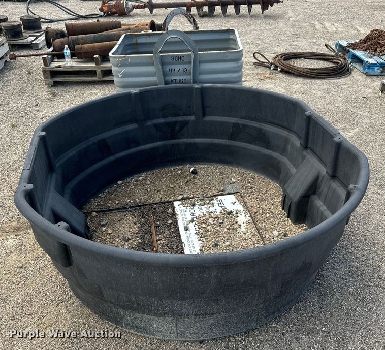 image for item LW9853 Livestock equipment