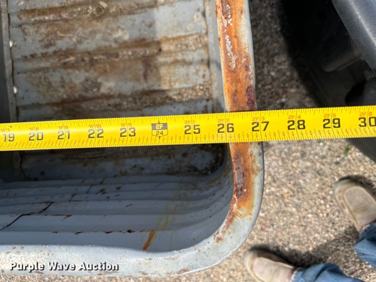 image for item LW9853 Livestock equipment