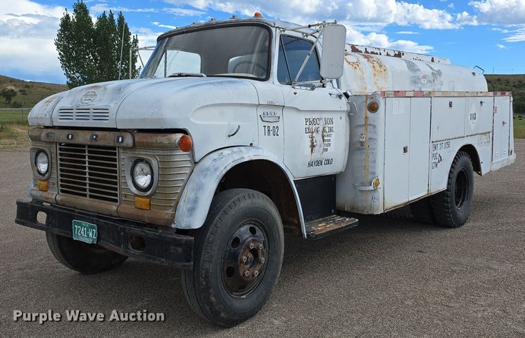 image for item LW9854 1965 Ford fuel truck