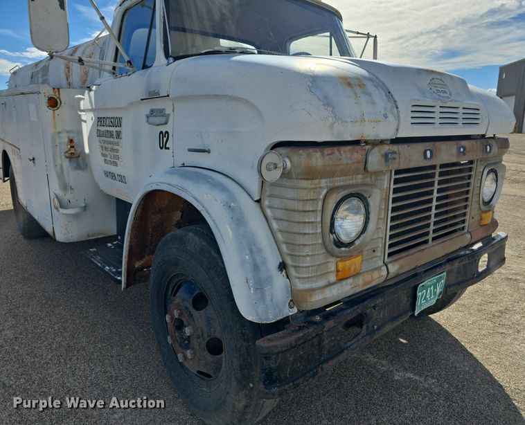 image for item LW9854 1965 Ford fuel truck