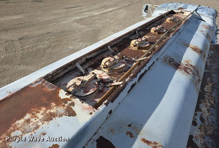 image for item LW9854 1965 Ford fuel truck