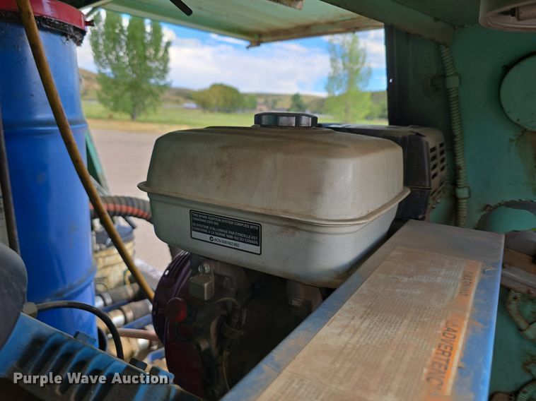 image for item LW9854 1965 Ford fuel truck