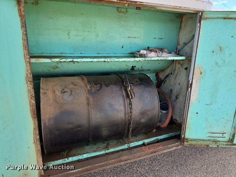 image for item LW9854 1965 Ford fuel truck