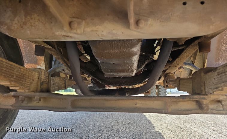 image for item LW9854 1965 Ford fuel truck