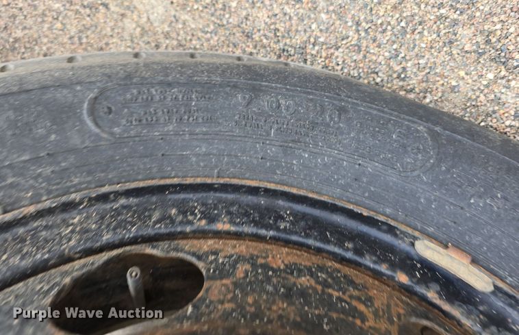 image for item LW9854 1965 Ford fuel truck