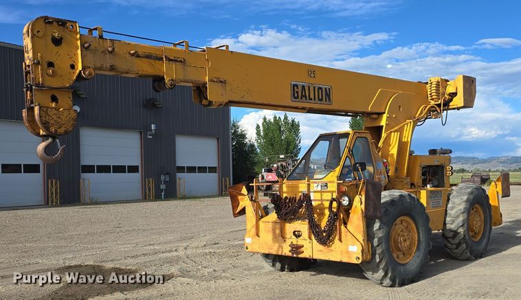 image for item LW9855 1970 Galion C-125 crane