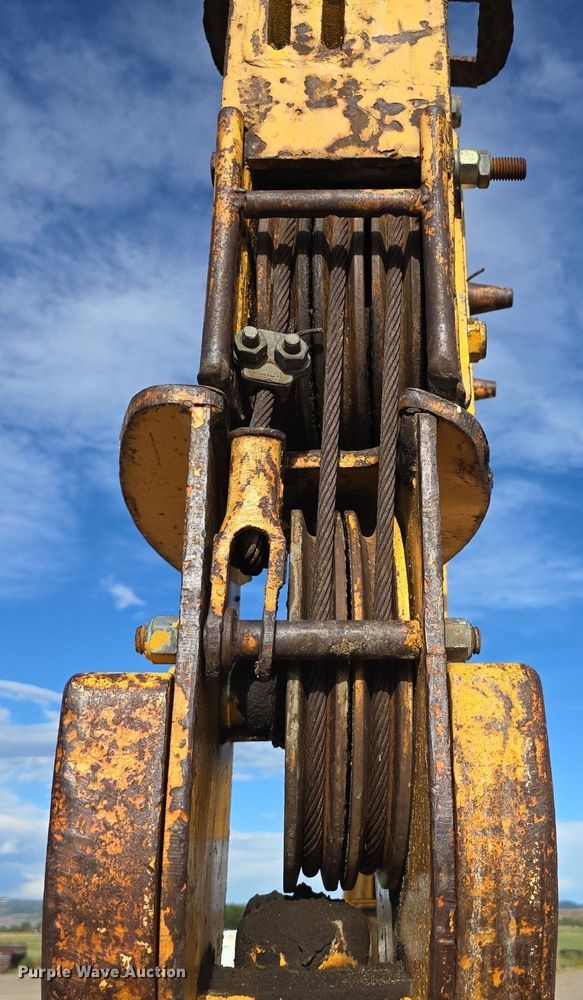 image for item LW9855 1970 Galion C-125 crane