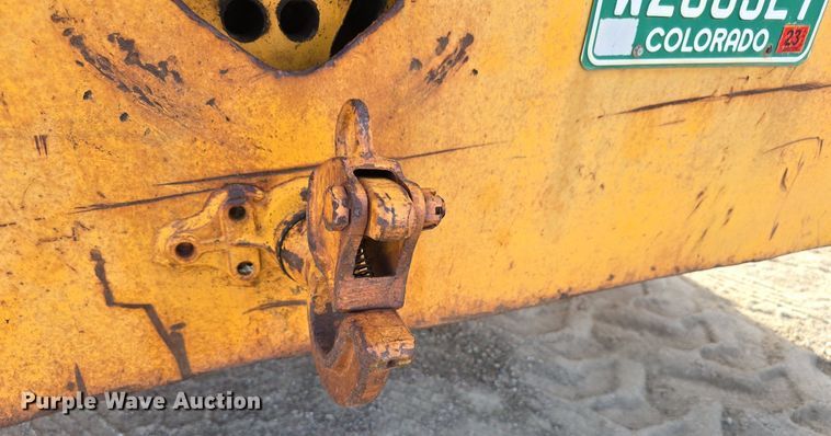 image for item LW9855 1970 Galion C-125 crane