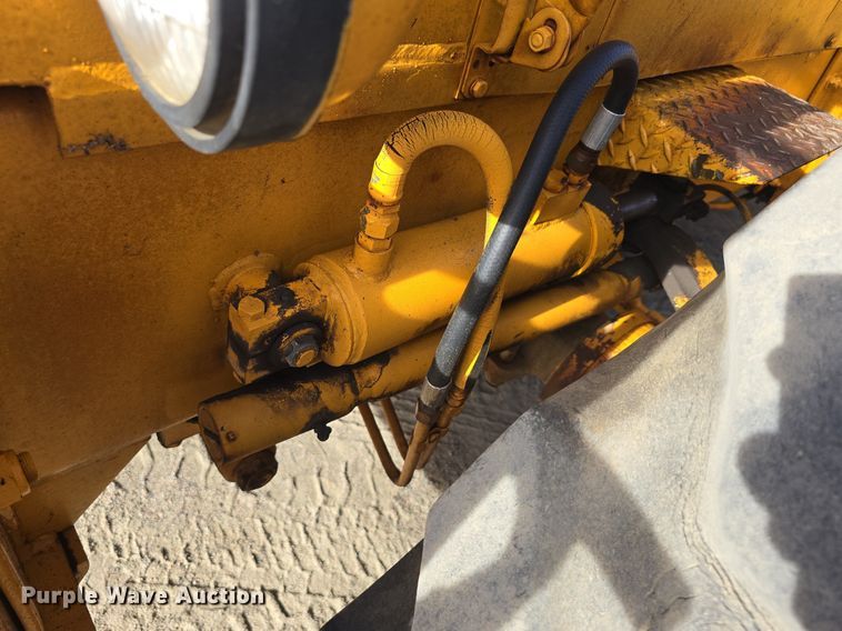 image for item LW9855 1970 Galion C-125 crane