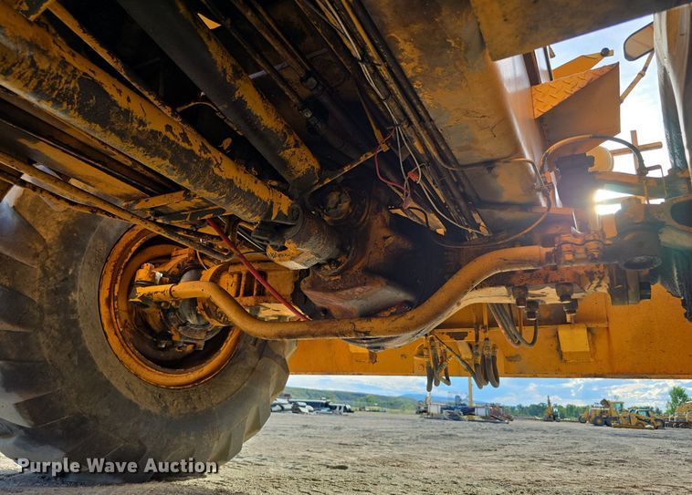 image for item LW9855 1970 Galion C-125 crane