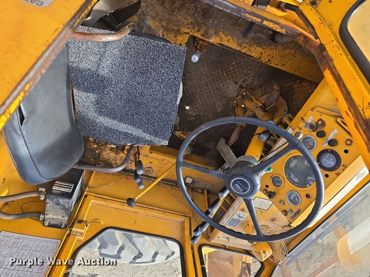 image for item LW9855 1970 Galion C-125 crane