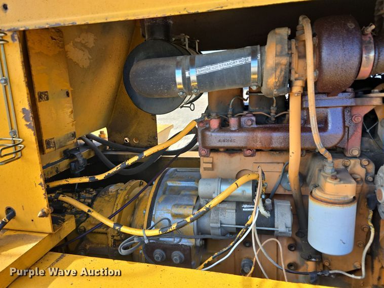 image for item LW9855 1970 Galion C-125 crane