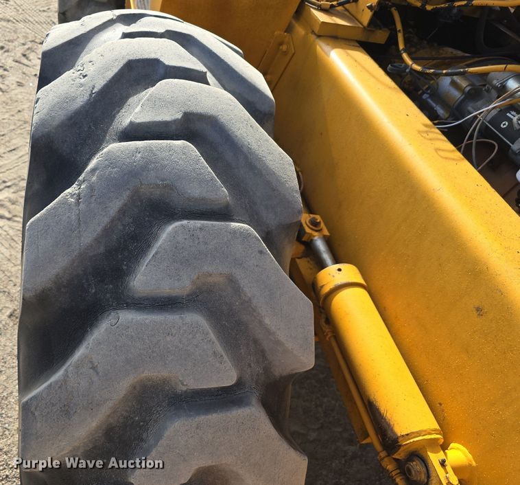 image for item LW9855 1970 Galion C-125 crane