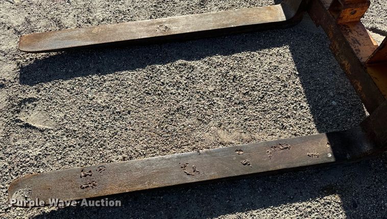 image for item LW9857 Skid steer forks