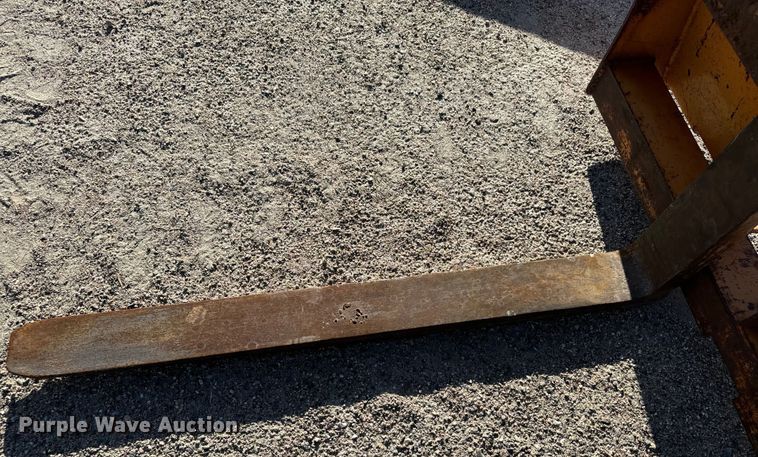 image for item LW9857 Skid steer forks