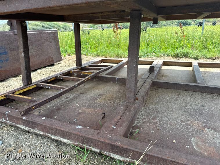 image for item LW9866 (3) trench boxes