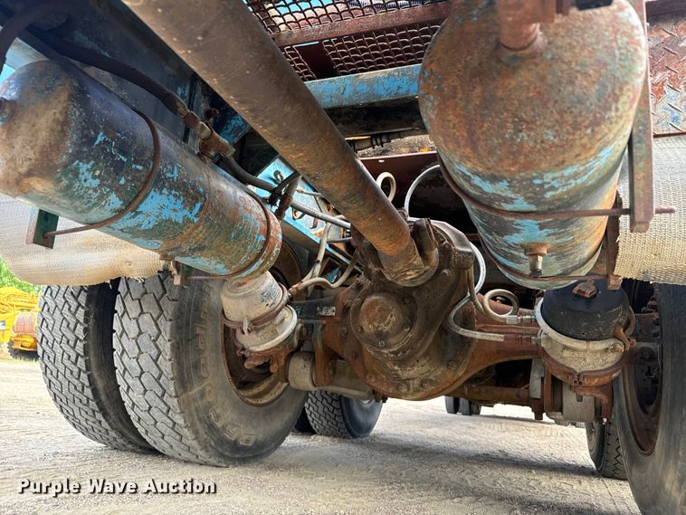 image for item LW9869 1969 Peterbilt  359A winch truck