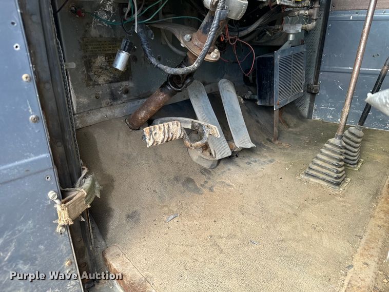 image for item LW9869 1969 Peterbilt  359A winch truck