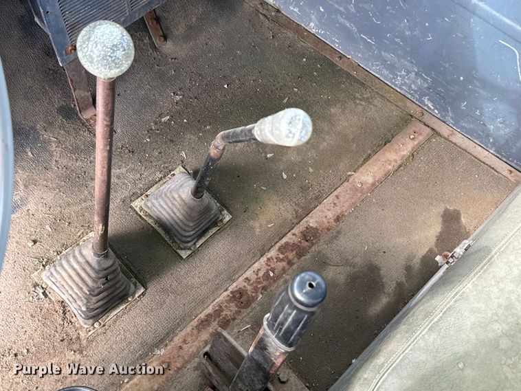 image for item LW9869 1969 Peterbilt  359A winch truck