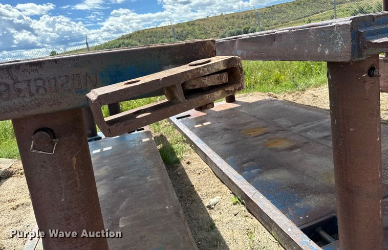 image for item LW9873 (2) trench boxes